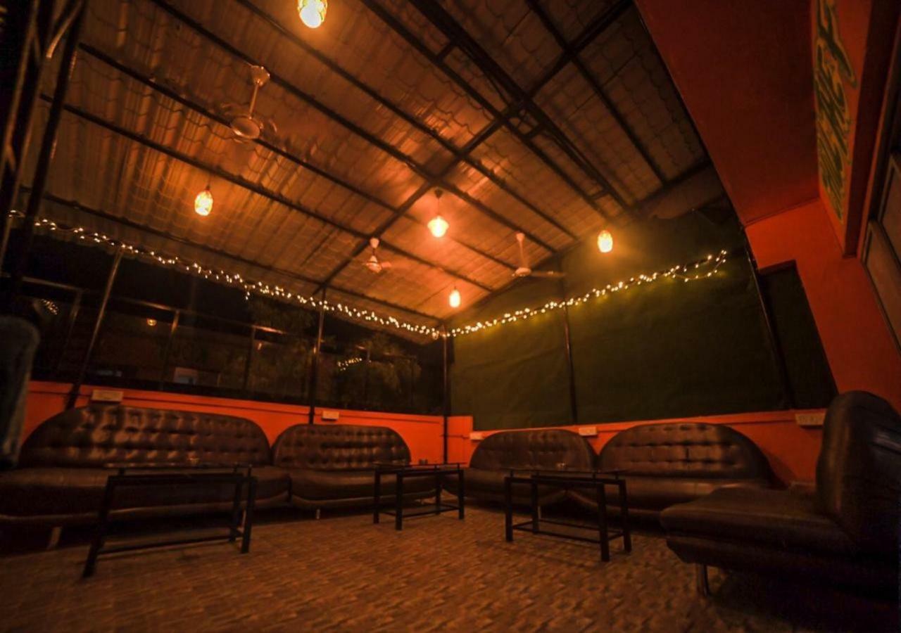 Happinest - The Backpacker'S Hostel Mumbai Exteriör bild